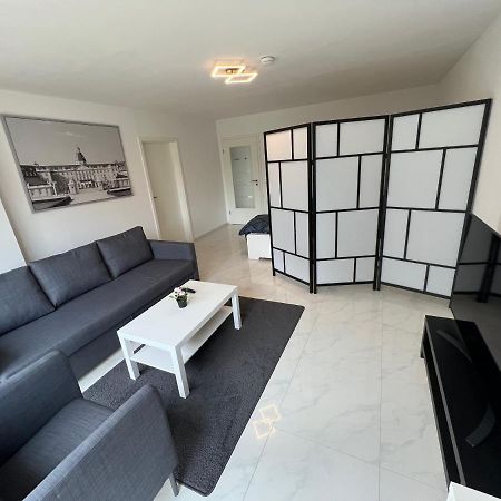 Wunderschoene Unterkunft Mit Terrasse - 24H7T Checkin Karlsruhe Luaran gambar